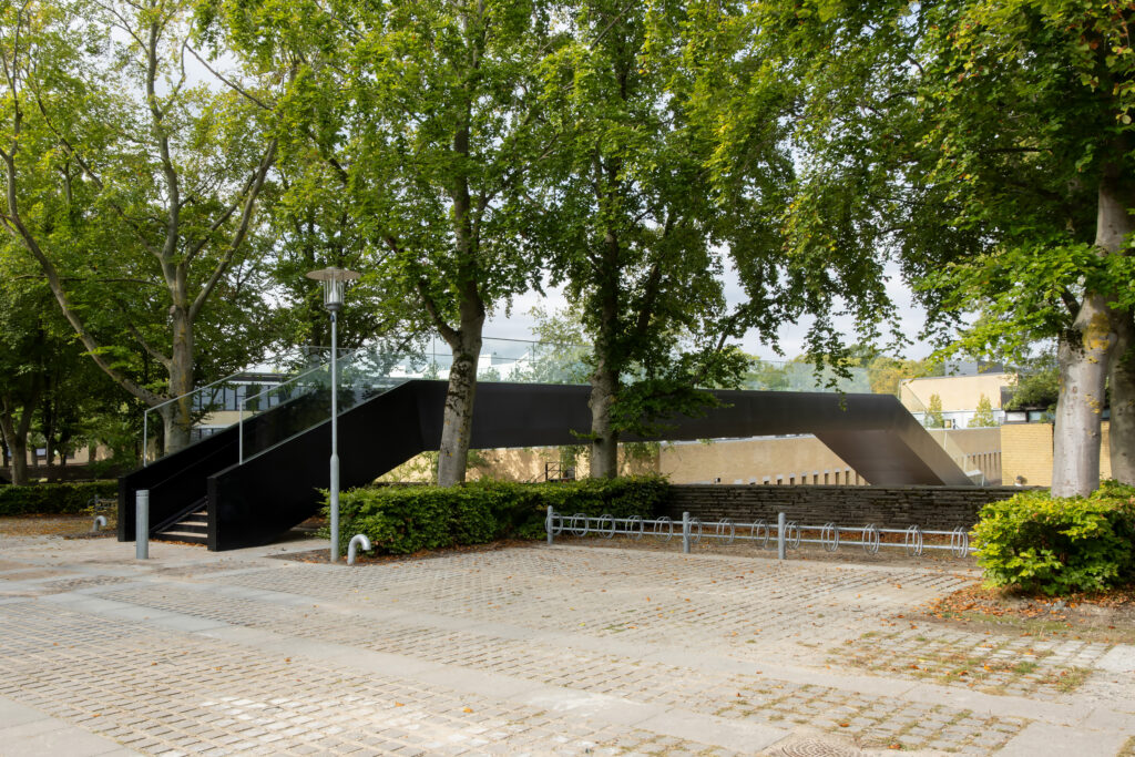 DTU bridge footbridge